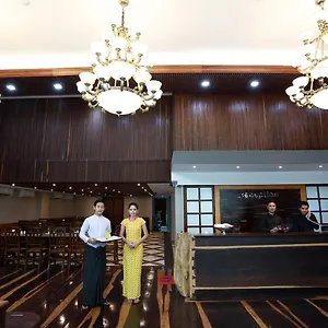 https://hotel-tristar.yangonhotels.org